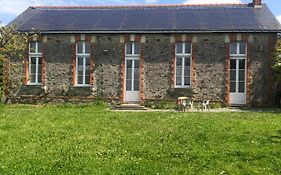 Gîte -Belle Maison dans une ancienne école-Tarif réduit hors WE !